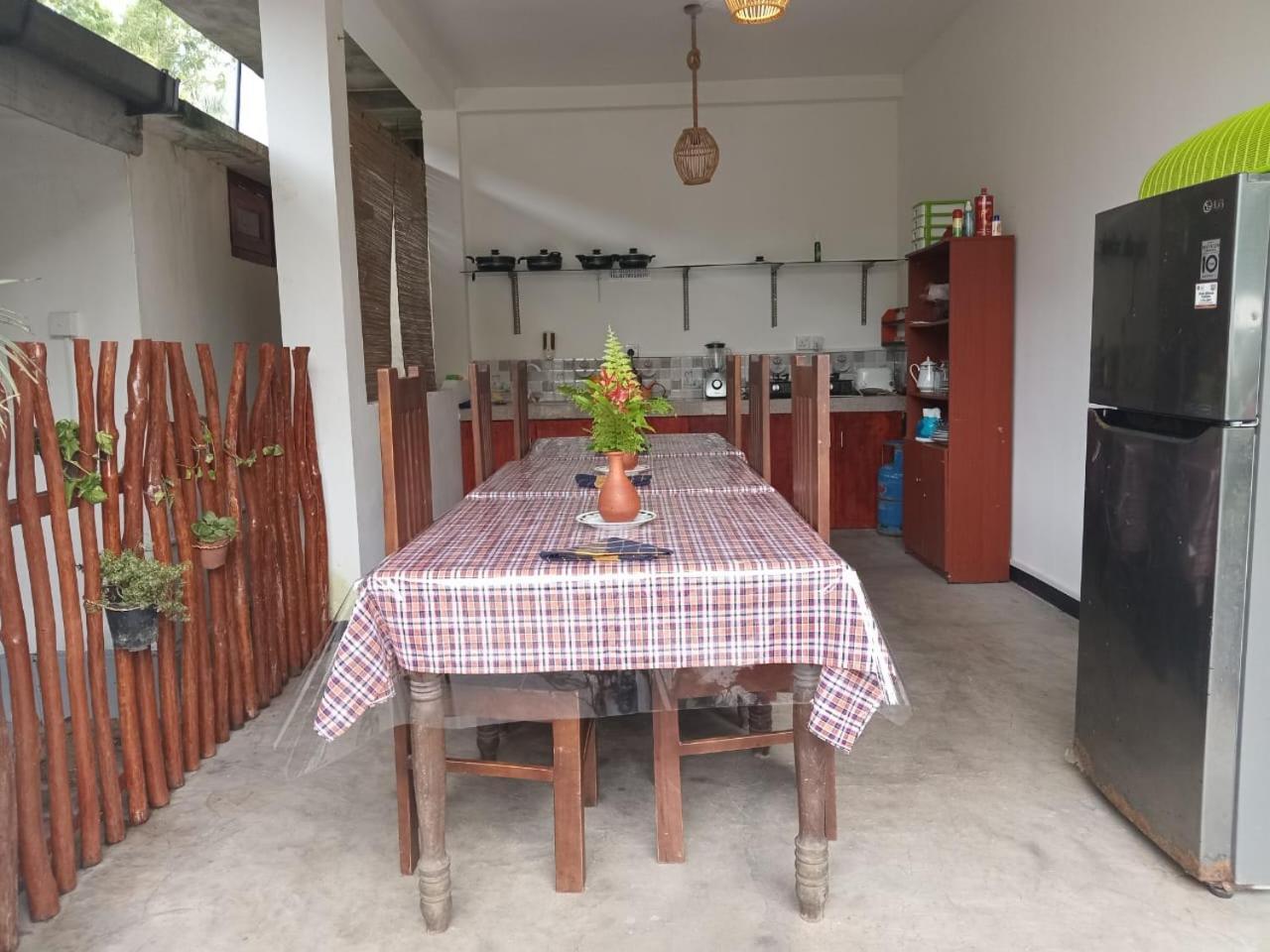 Little Villa Guest House Аханґама Номер фото