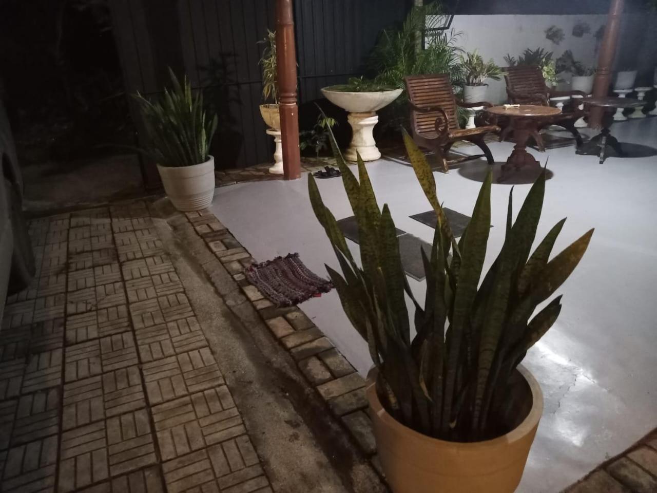 Little Villa Guest House Аханґама Номер фото
